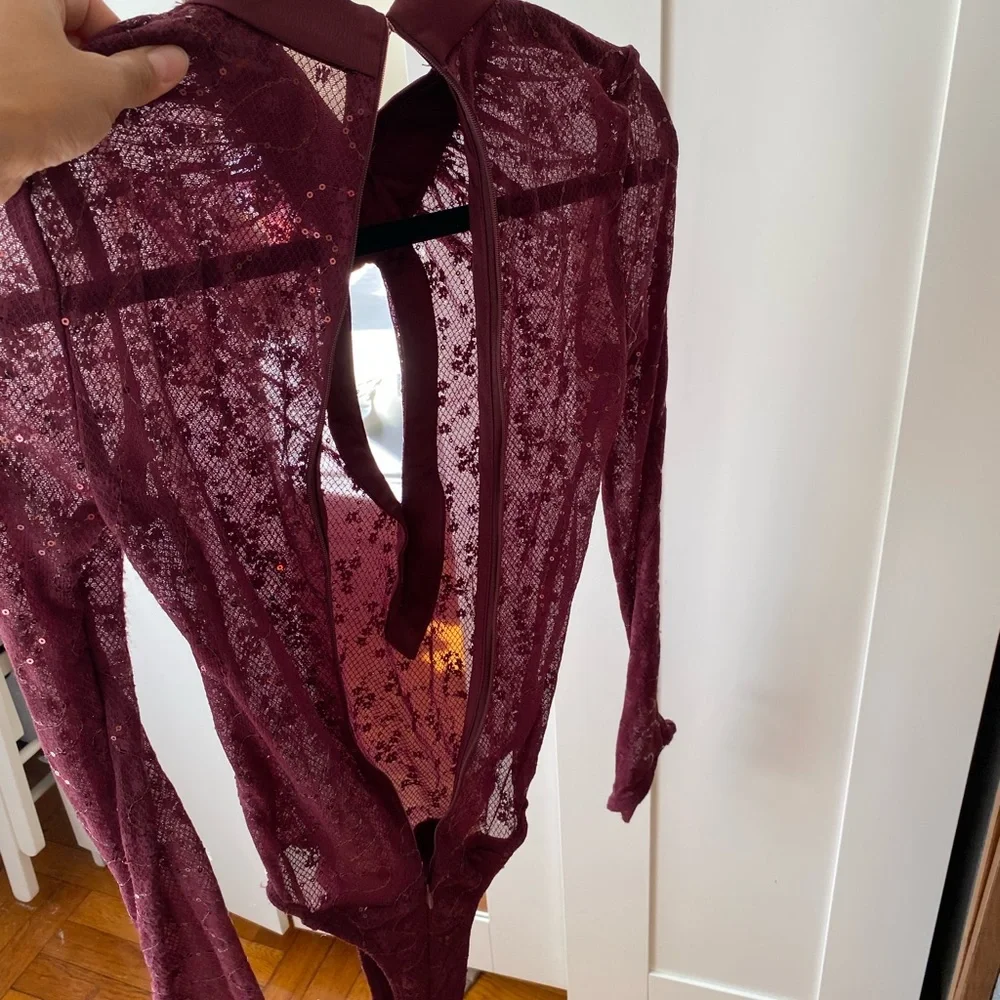 MURCI Exclusive high neck cut-out all-over sequin bodysuit in burgundy - Size 2 - Picture 9 of 10